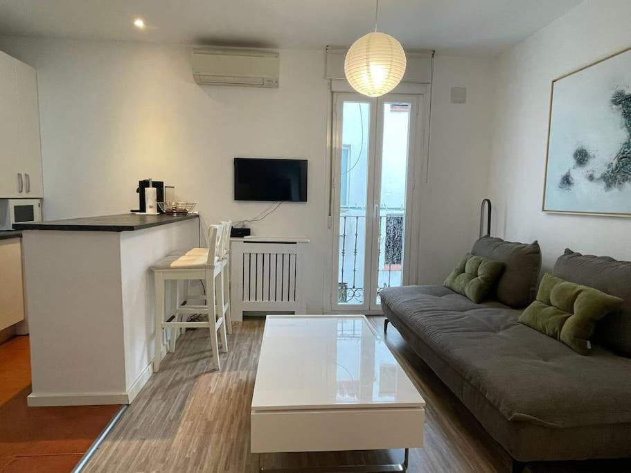 Piso En Pleno Centro De Madrid Apartment ภายนอก รูปภาพ