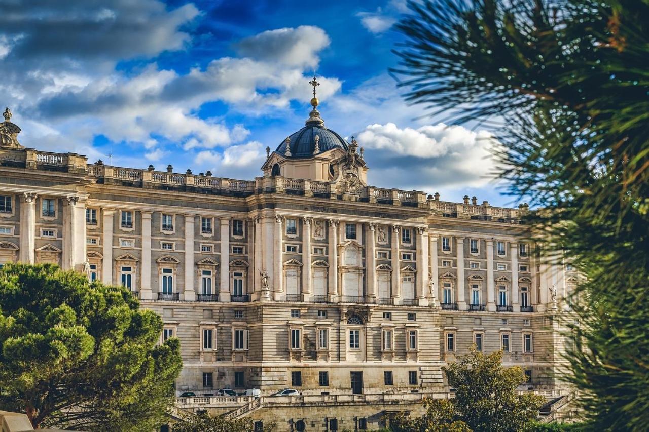 Piso En Pleno Centro De Madrid Apartment ภายนอก รูปภาพ